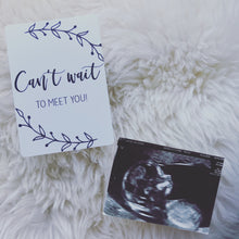 Load image into Gallery viewer, Black and White Pregnancy Milestone Cards