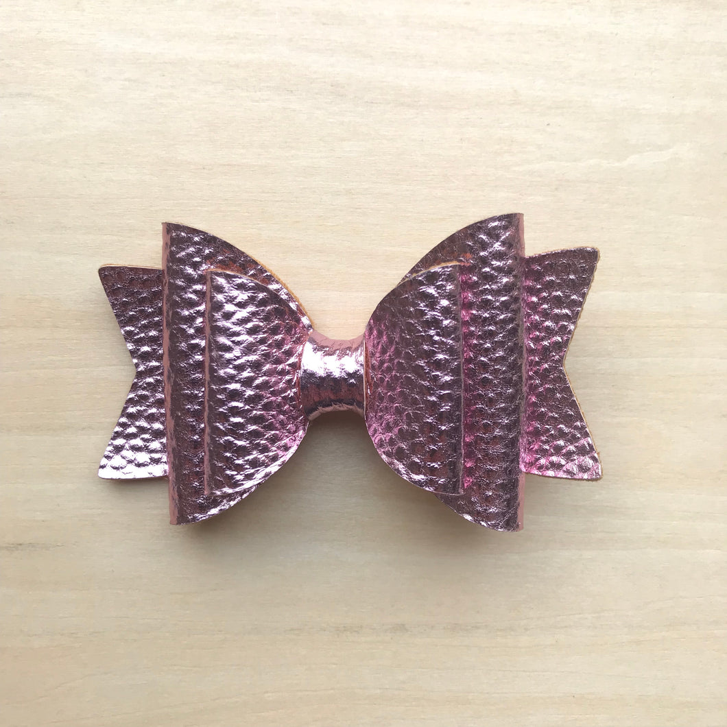 Dolly Bow Clip - Metallic Pink